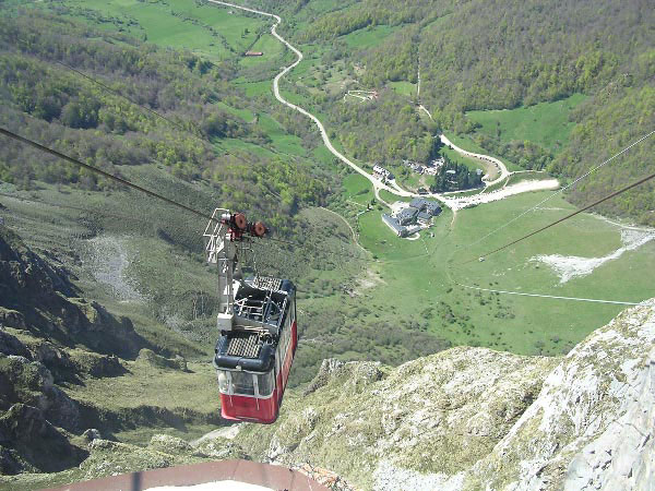 Fuente de Cable Car